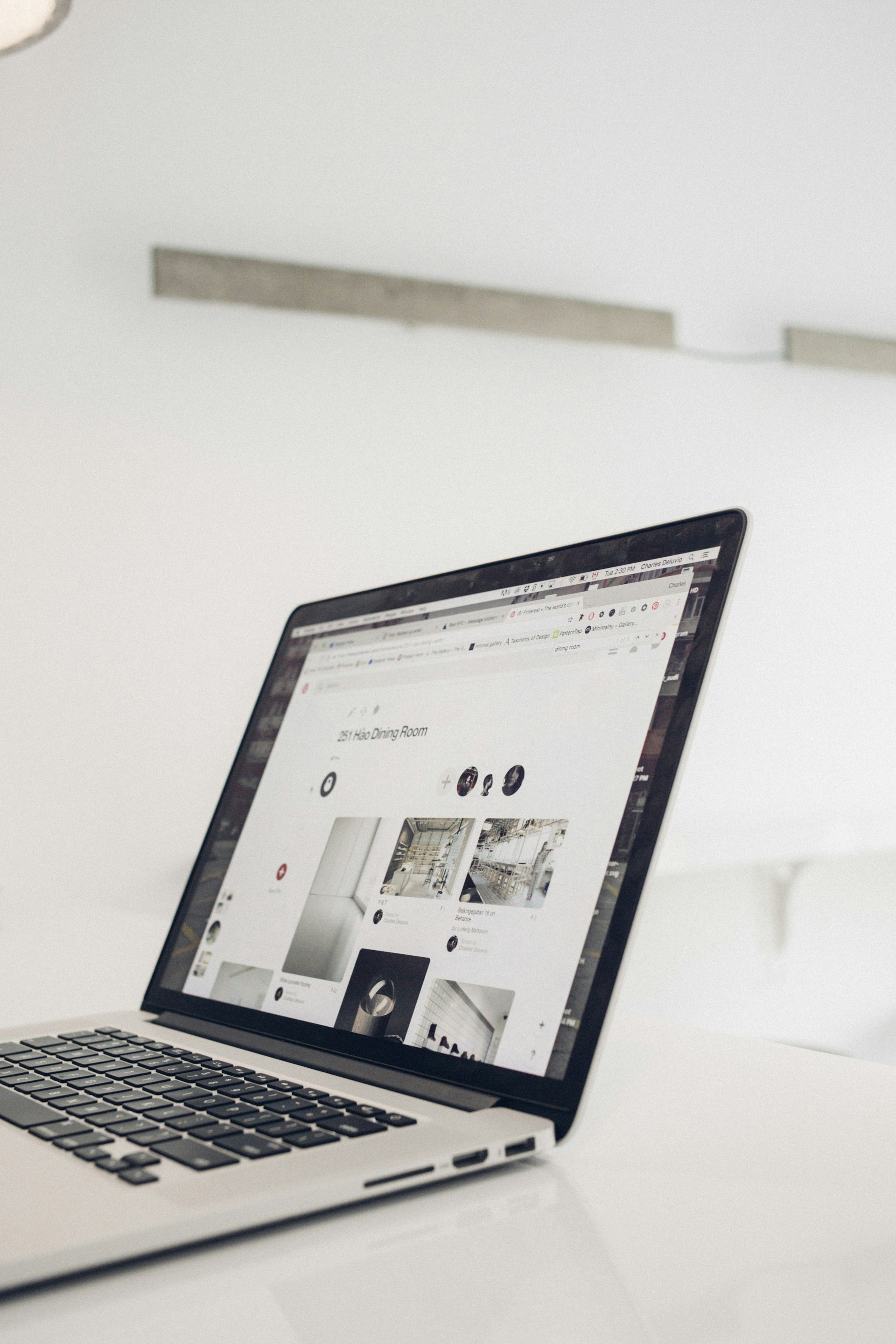 charlesdeluvio-HTDVSbFsy3U-unsplash